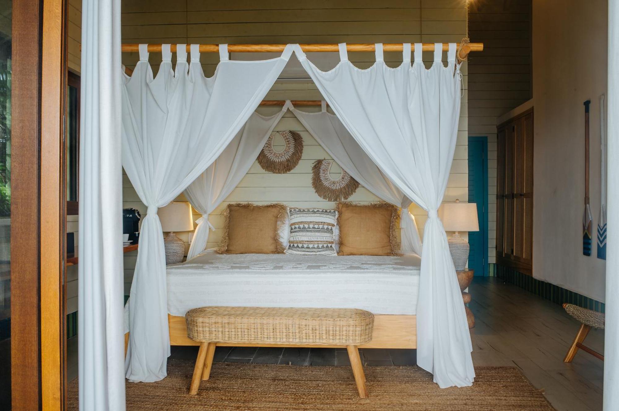 Tranquilseas Eco Lodge & Dive Center Sandy Bay ภายนอก รูปภาพ
