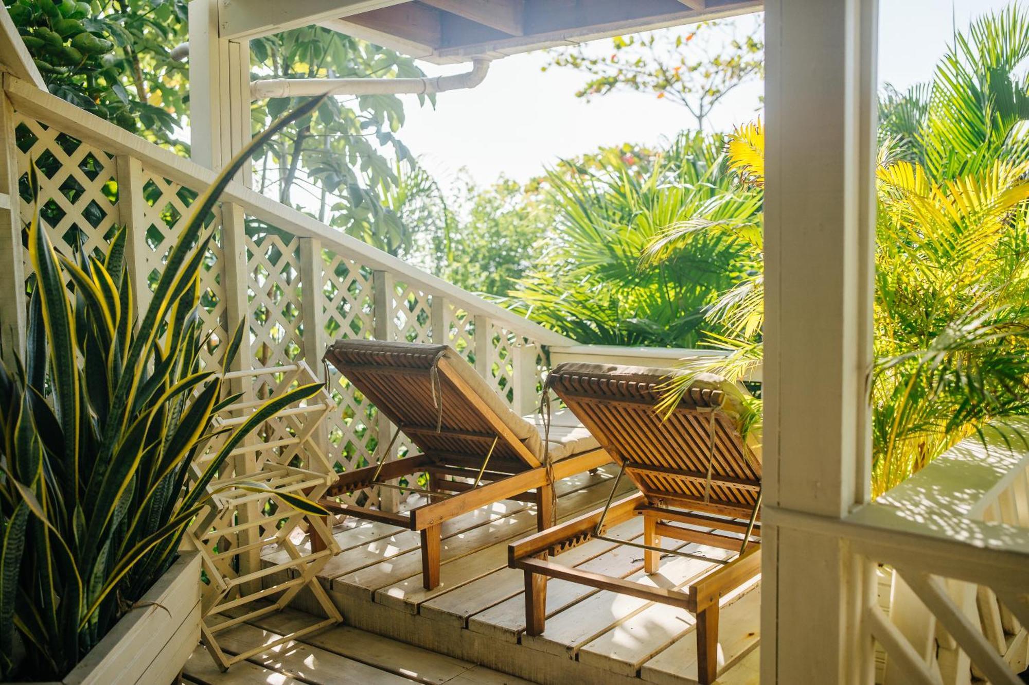 Tranquilseas Eco Lodge & Dive Center Sandy Bay ภายนอก รูปภาพ